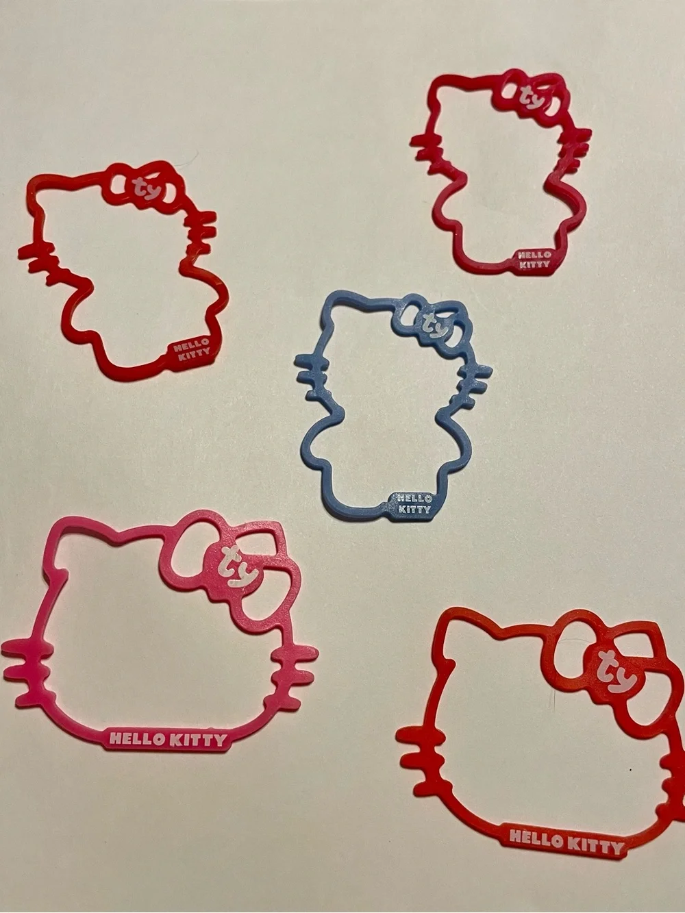 Hello Kitty Cup Markers in Pink, Red, Light Blue